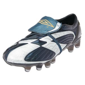 umbro womens soccer cleats